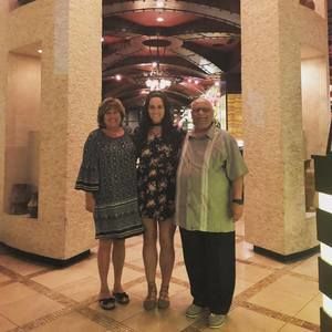 Meet your Posher, Alexis