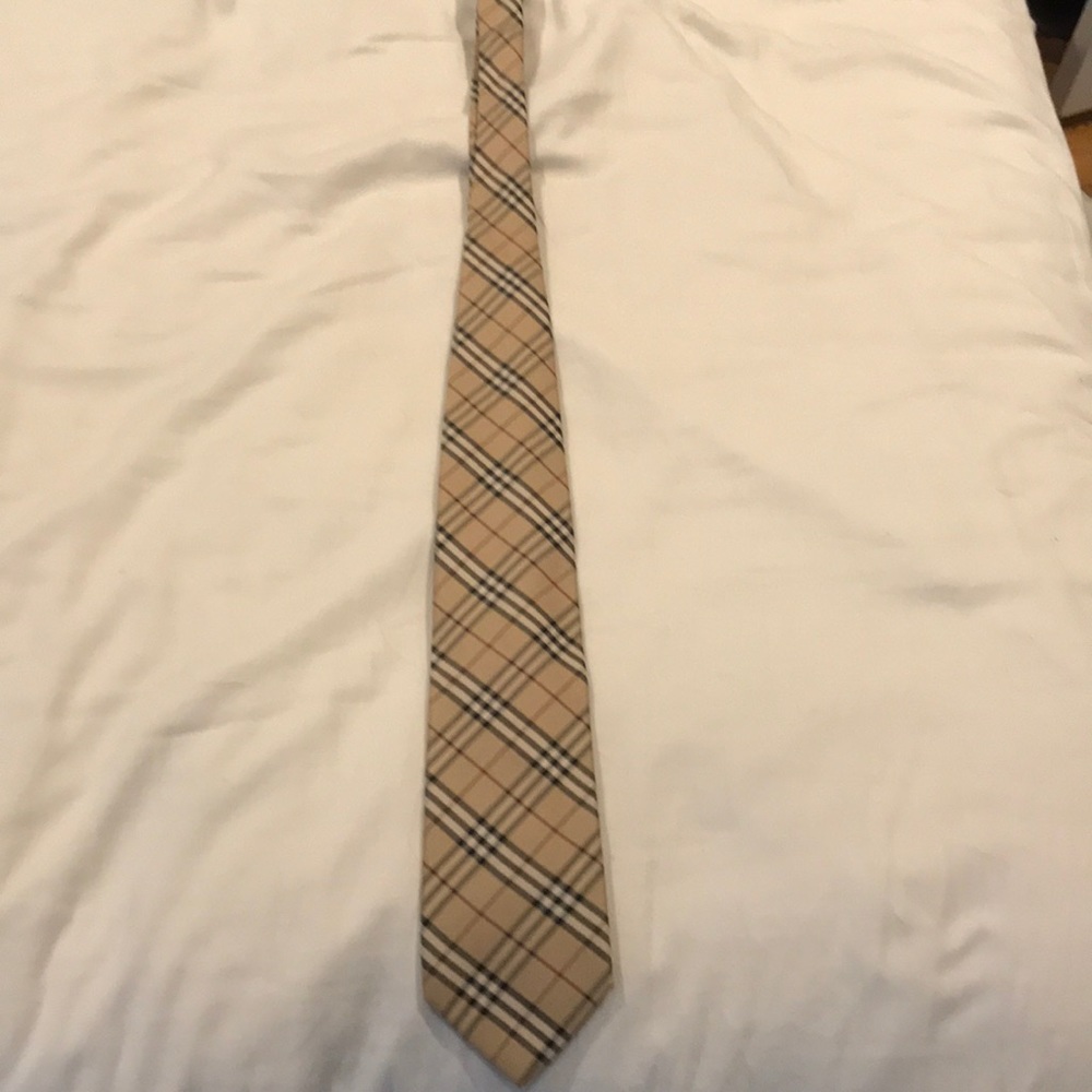 Burberry tie