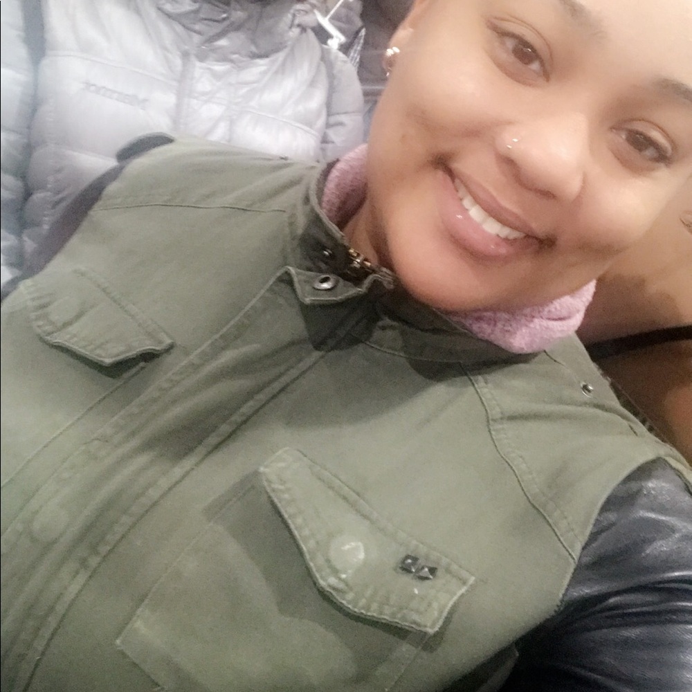 Meet your Posher, Shantee