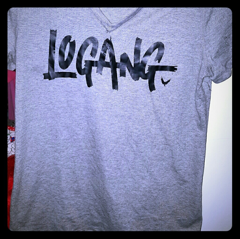 Womans medium logan paul mavrerick shirt