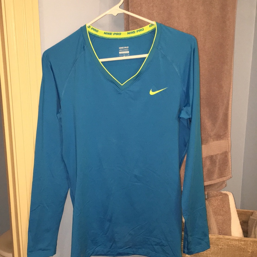Women’s long sleeve Nike Dri Fit