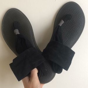 SANUK YOGA SANDALS