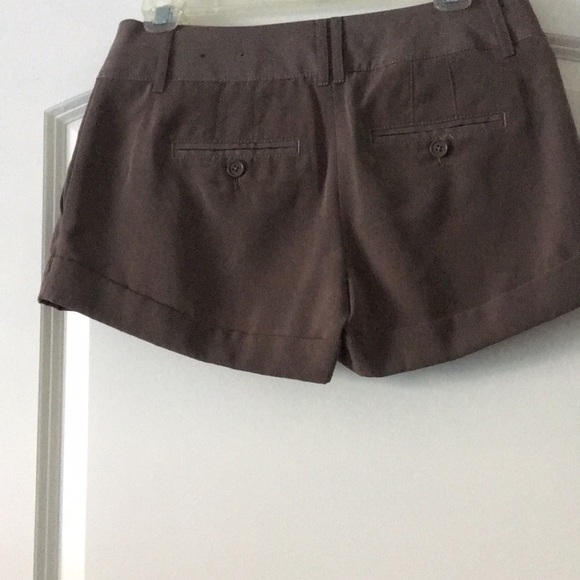 Shorts - Picture 2 of 3