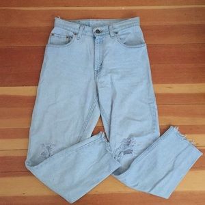 Levi's Light Wash High Waisted Jeans