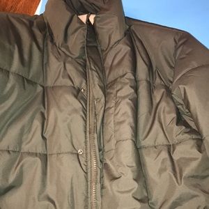 Very warm men's puff jacket