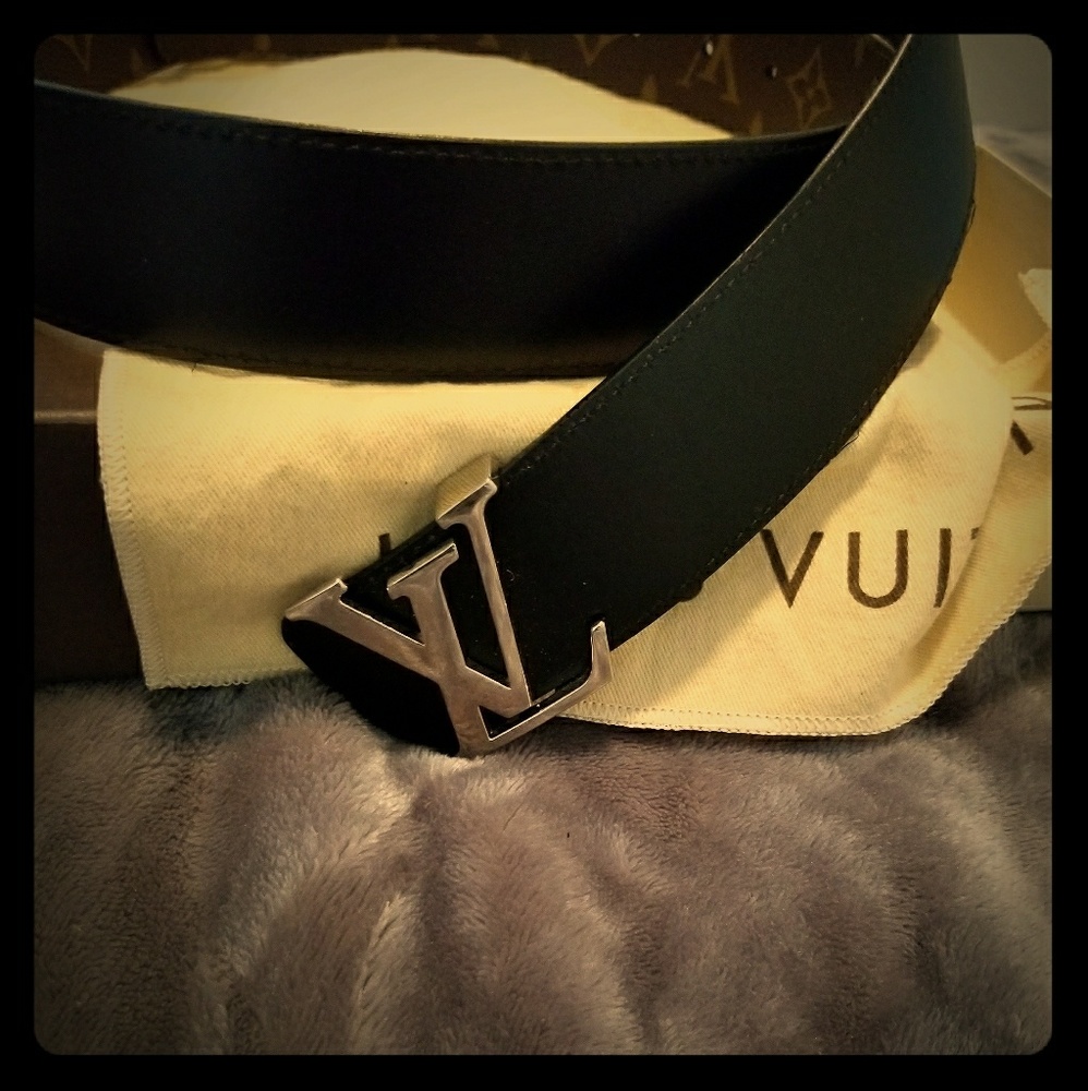 Reversible Louis Vuitton belt