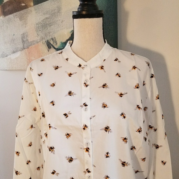 ❤❤ Bee Print Button Up Shirt - Picture 6 of 6