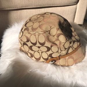 Trendy Coach Hat 🧢