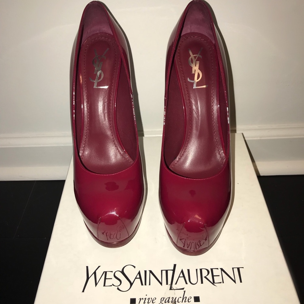 Sexy Timeless YSL Tribtoo 105 Pump in Grenade sz41