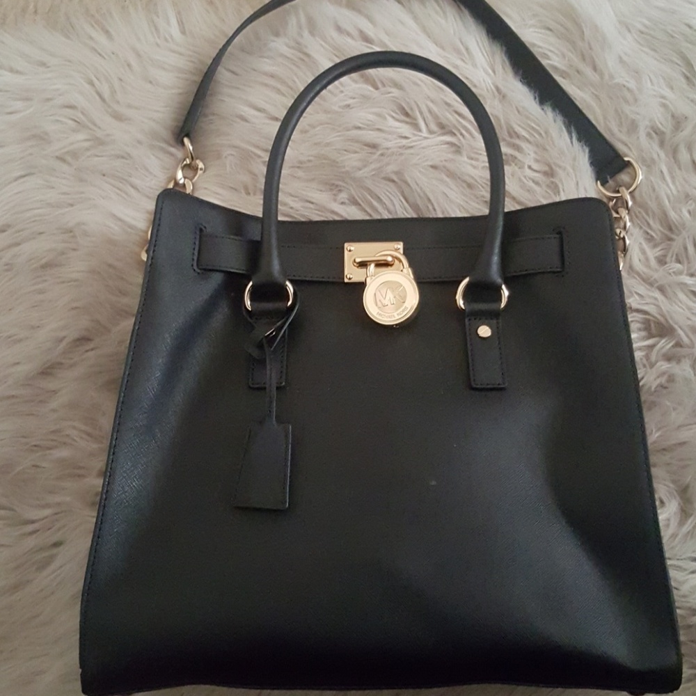 Michael kors black purse