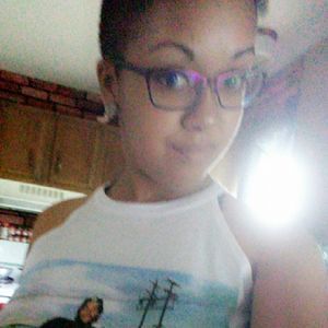 Meet your Posher, Candice