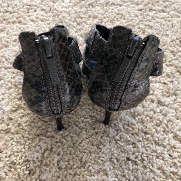 Grey Snakeskin Strappy Heels, Size 7 - Picture 3 of 6