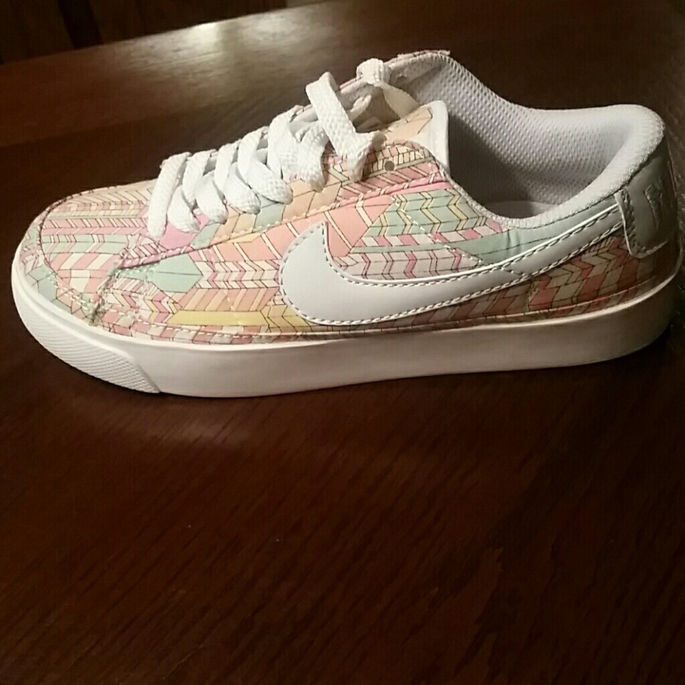 Nike Shoe Size 7