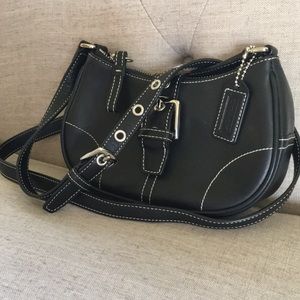 Coach leather X-body purse! Excellent condt’n!! ♥️
