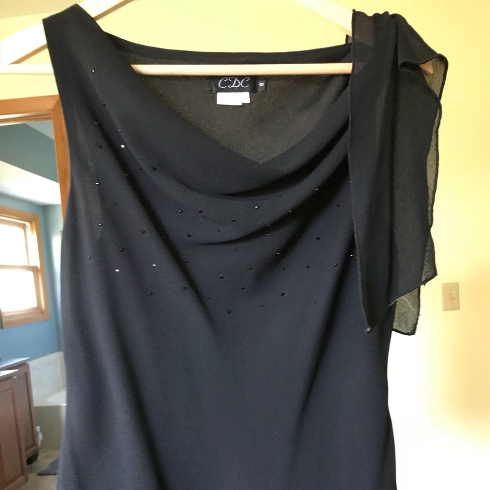 CDC sleeveless black top