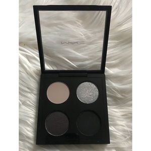 MAC 4 shadow Palette