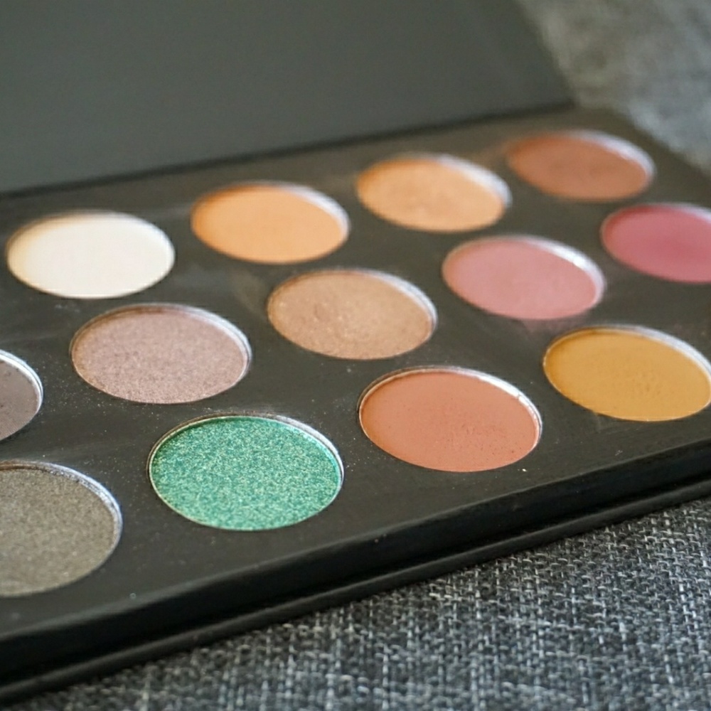 Exclusive! MORPHE & KATHLEENE PALLETE