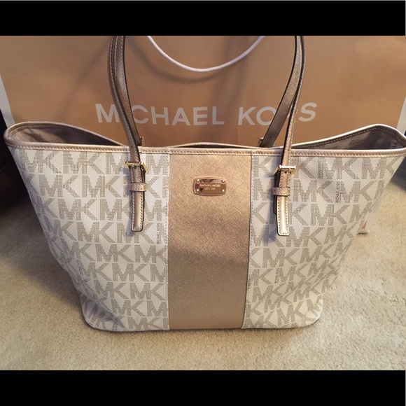 Authentic Michael Kors Jet Set Large Tote - Picture 2 of 5