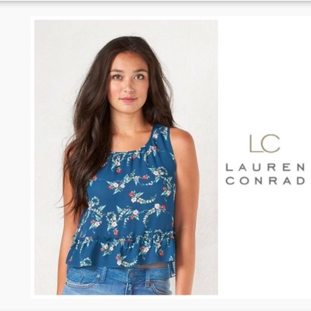 SOLD-LC LC with Disney sleeveless blouse