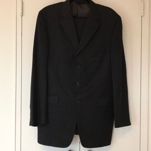 BURBERRY -Charcoal pinstriped Men’s suit