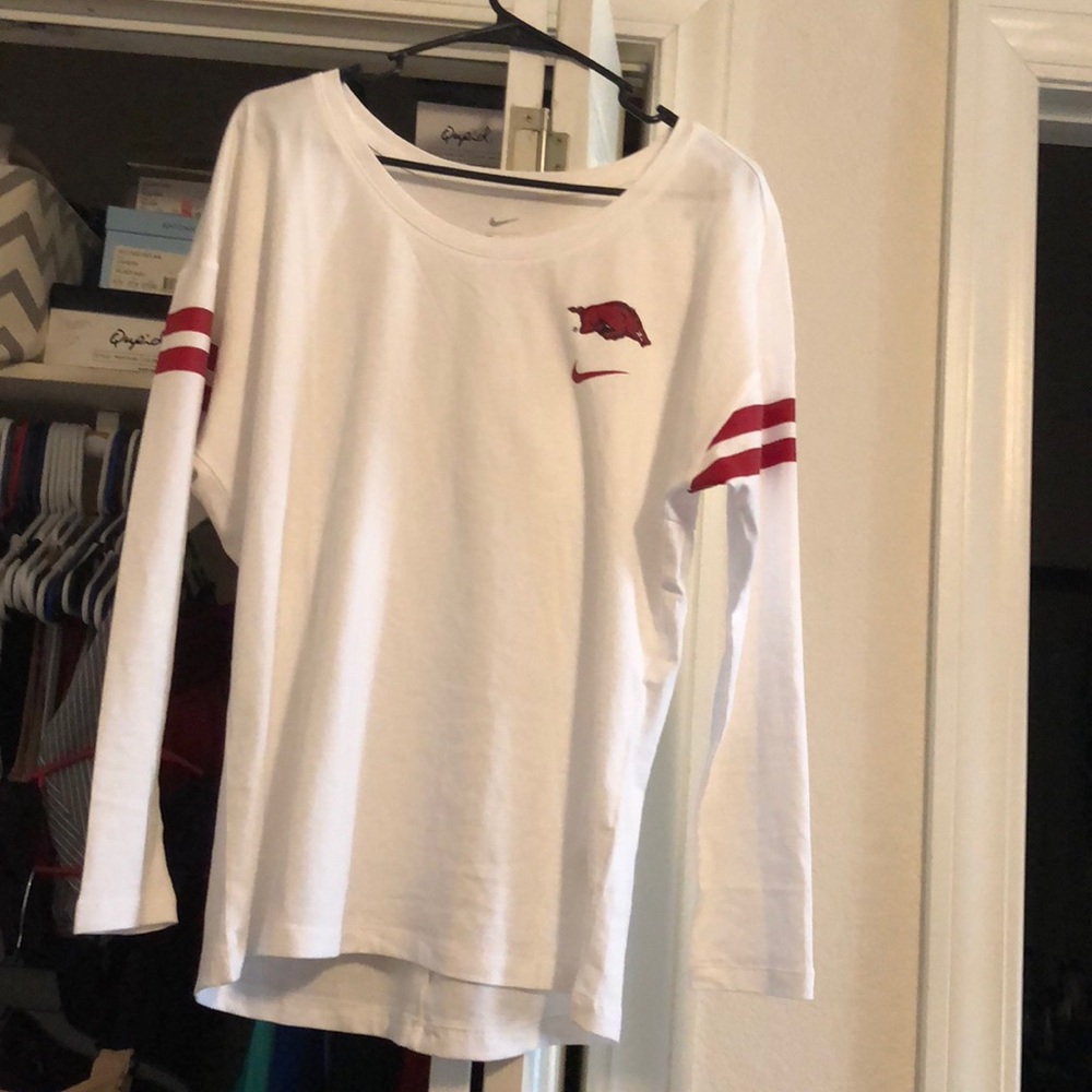 Nike women’s Arkansas Razorback long sleeve top
