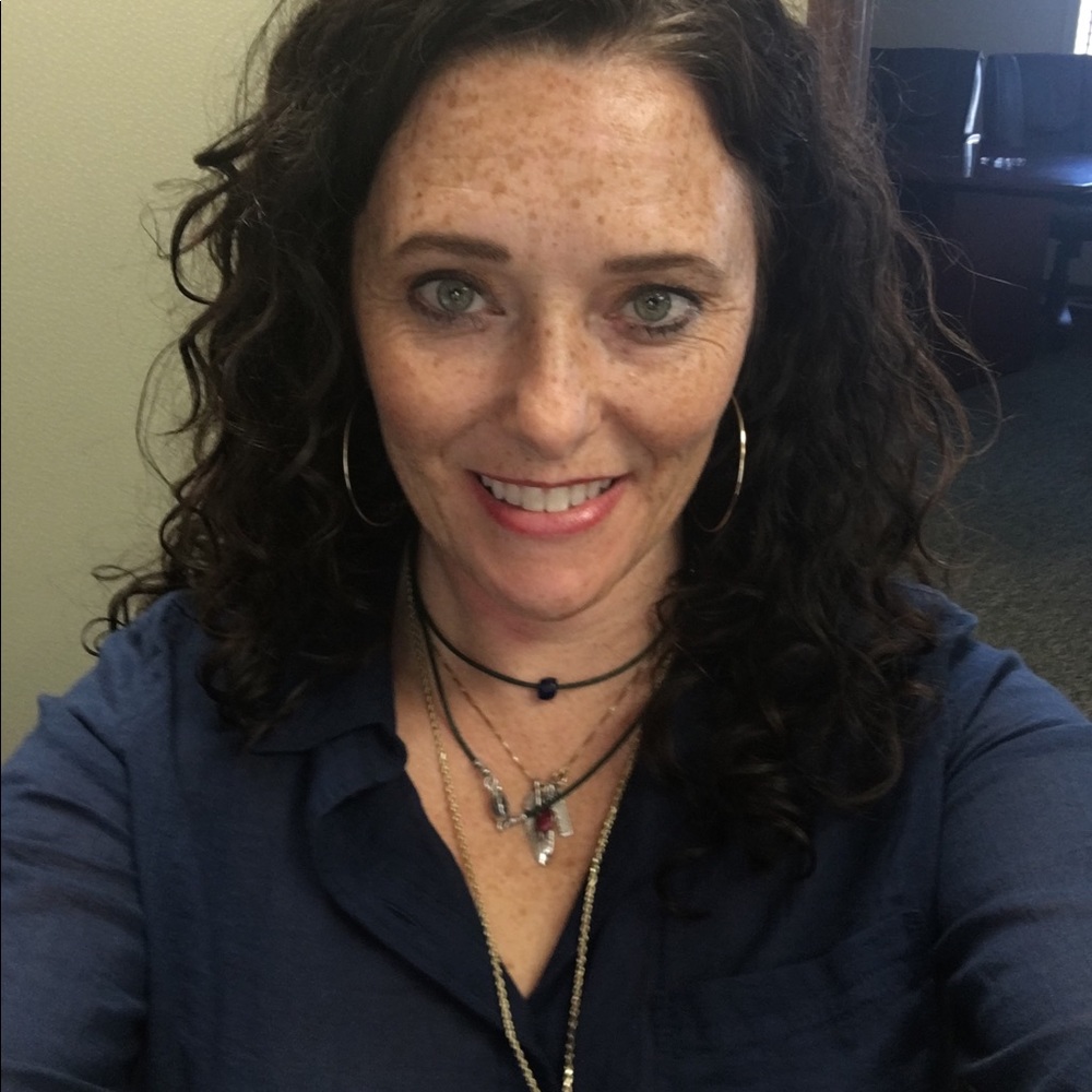 Meet your Posher, Melissa