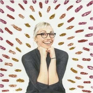 Meet your Posher, Hallie