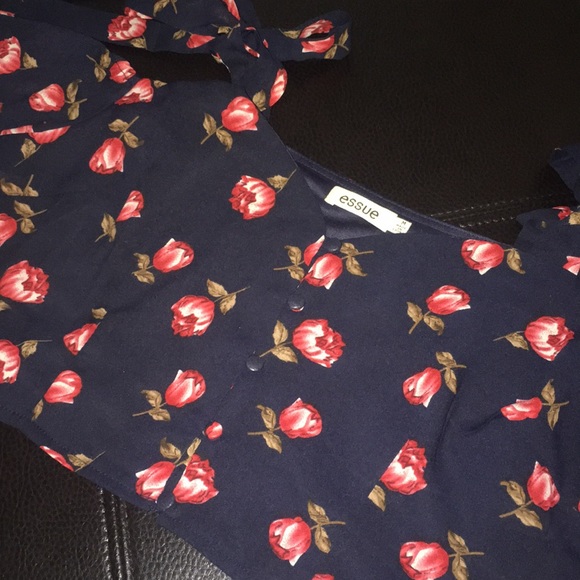 Top - Picture 2 of 4