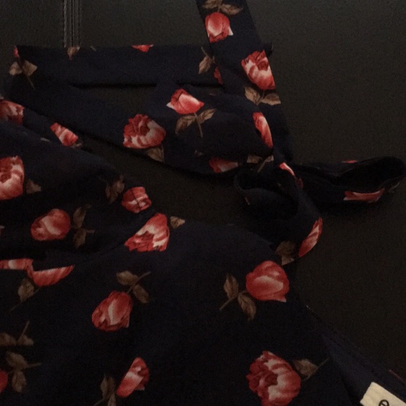 Top - Picture 4 of 4