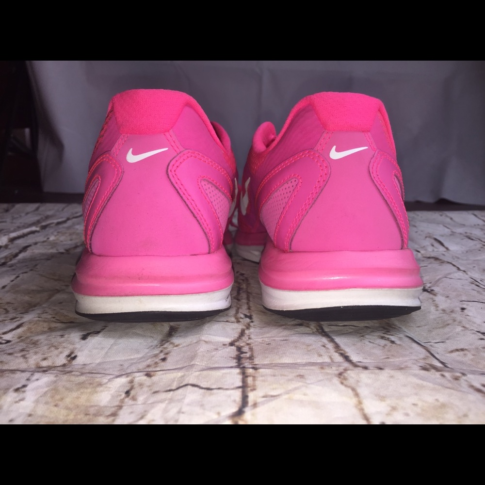 Women’s Nike Dual Fusion Sneakers