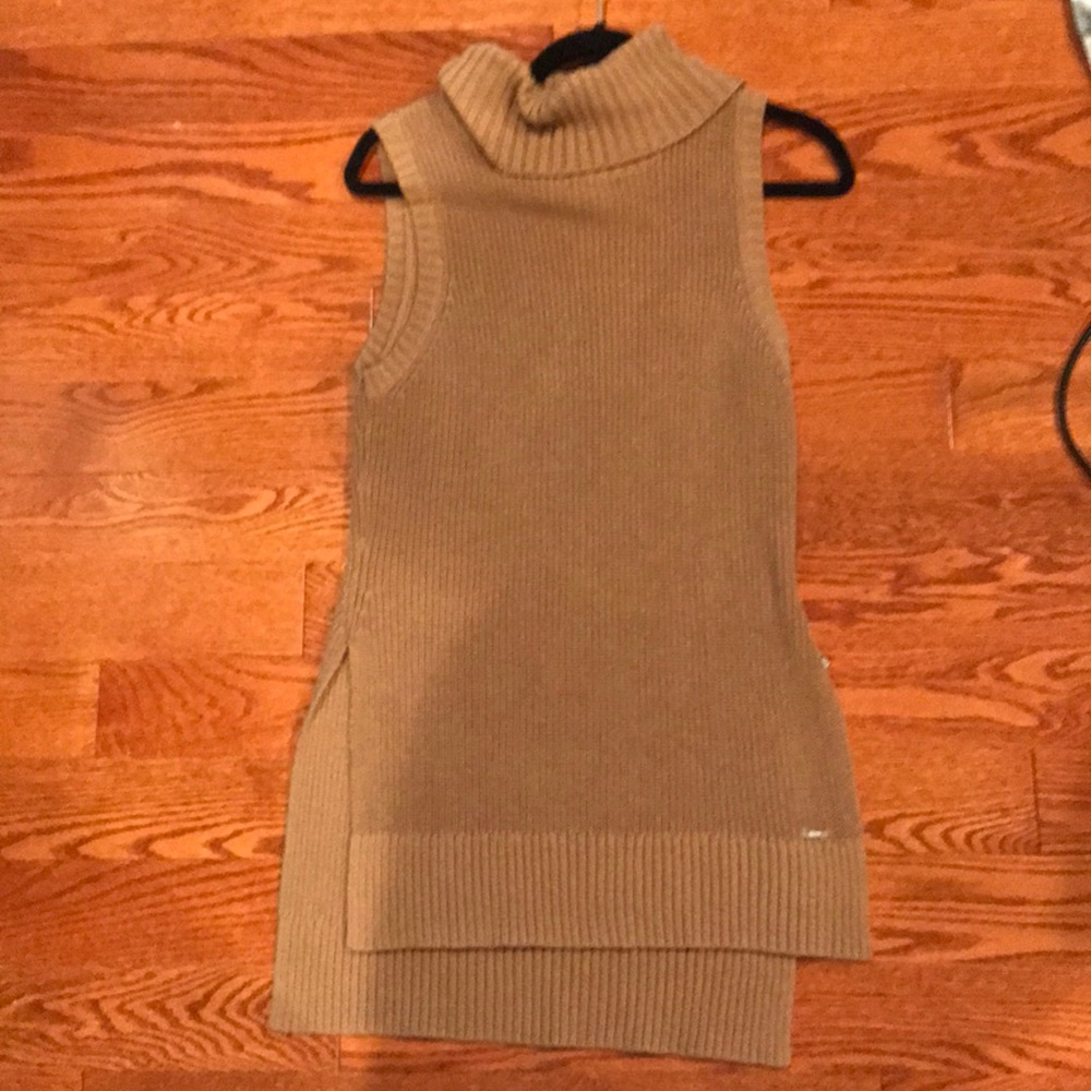 Guess tank top sweater