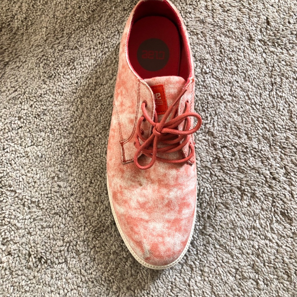 CLAE - Picture 2 of 3