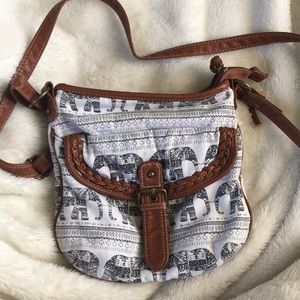 Crossbody purse