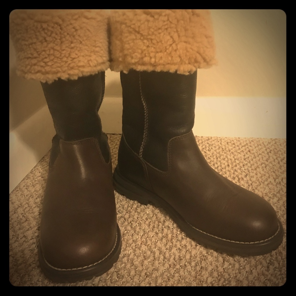 NIB UGG brown and black tall boots