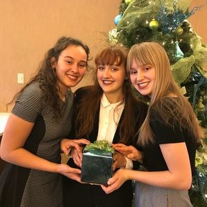 Meet your Posher, Abbie