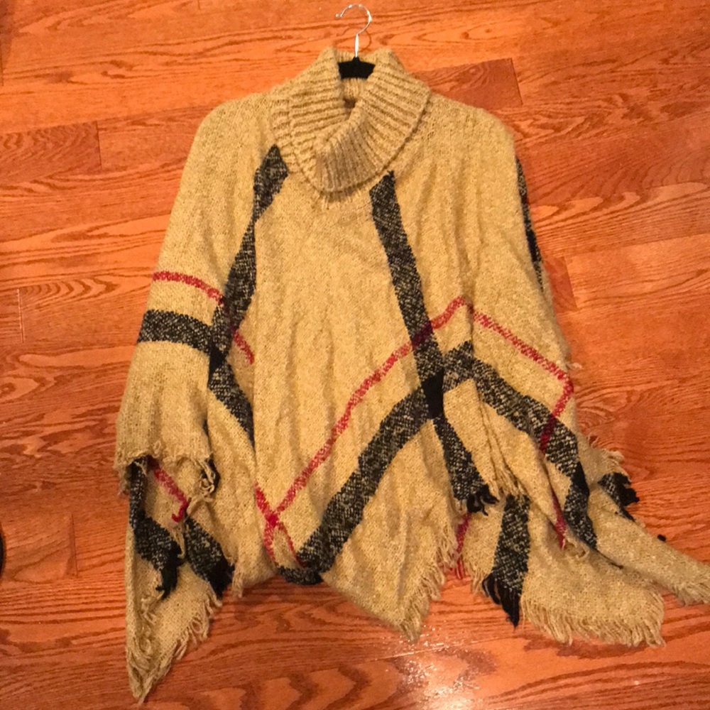 Boutique poncho