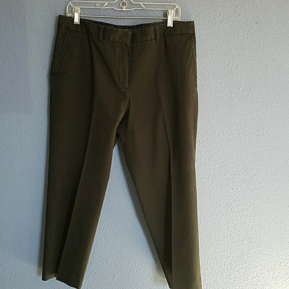 Brooks Brothers stretch black cropped size 14