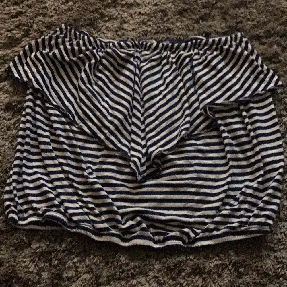 Strapless top