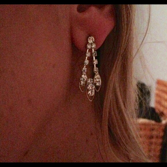 Sparkle Necklace and Earring Set - Picture 3 of 3