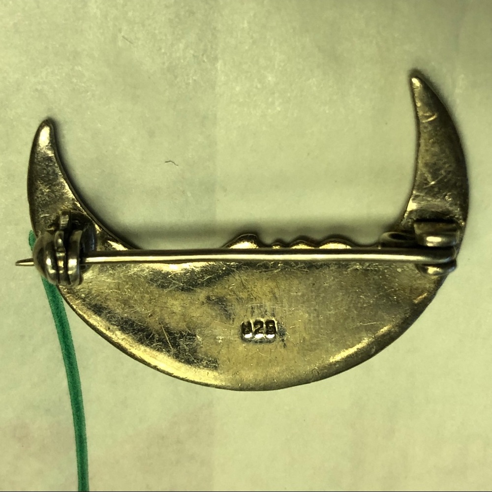 π₯π₯ SOLDπ₯π₯ Sterling Marcasite Crescent Brooch - Picture 2 of 3
