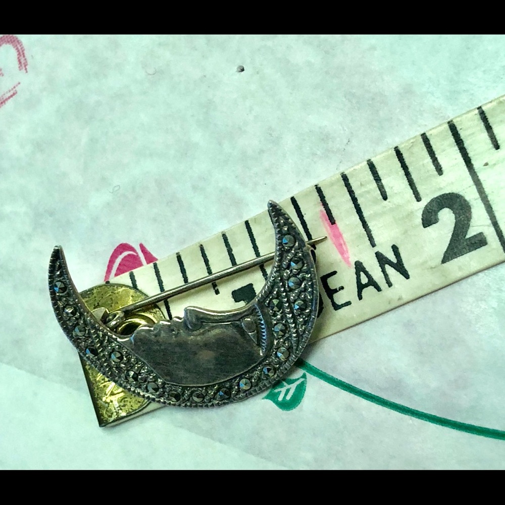 π₯π₯ SOLDπ₯π₯ Sterling Marcasite Crescent Brooch - Picture 3 of 3