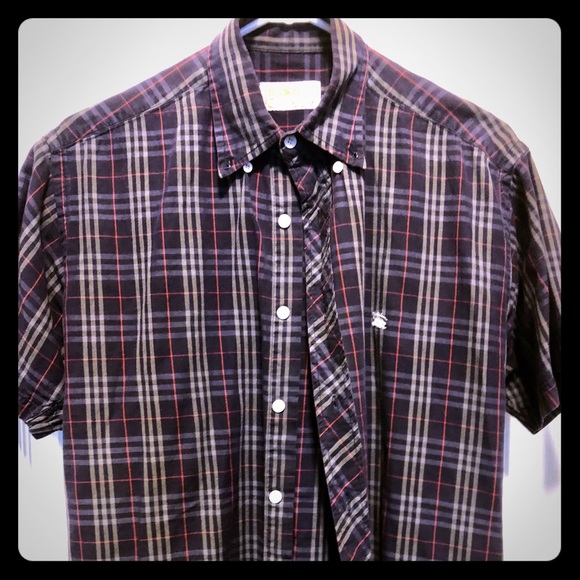 authentic vintage Burberry polo shirt fits s-M