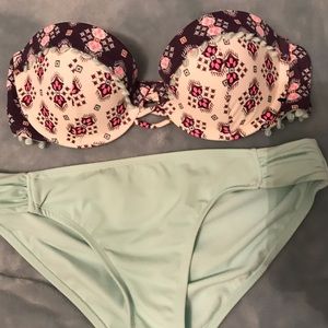Victoria’s Secret Swim Suit Top & Bottoms