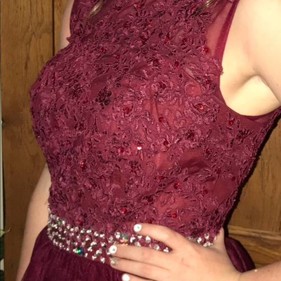Women’s formal dress - Picture 2 of 2
