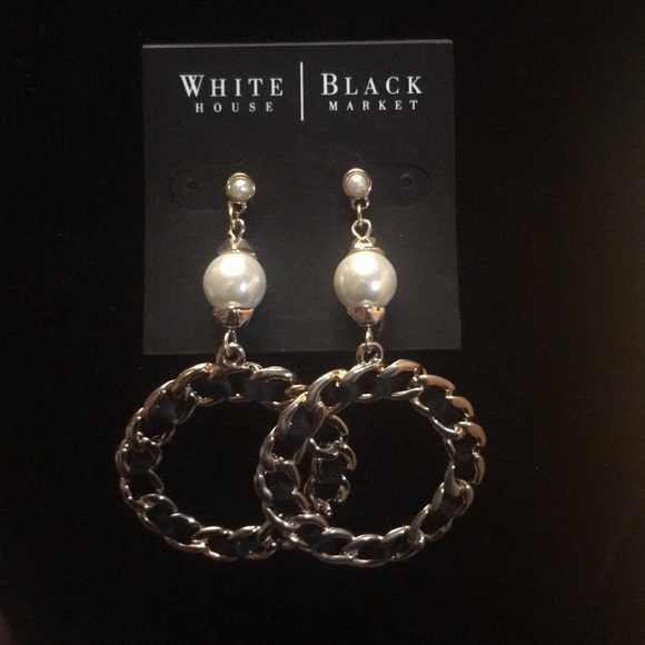White House Black Market Jewelry - WHBM gold wreath, black ribbon and pearl NWOT