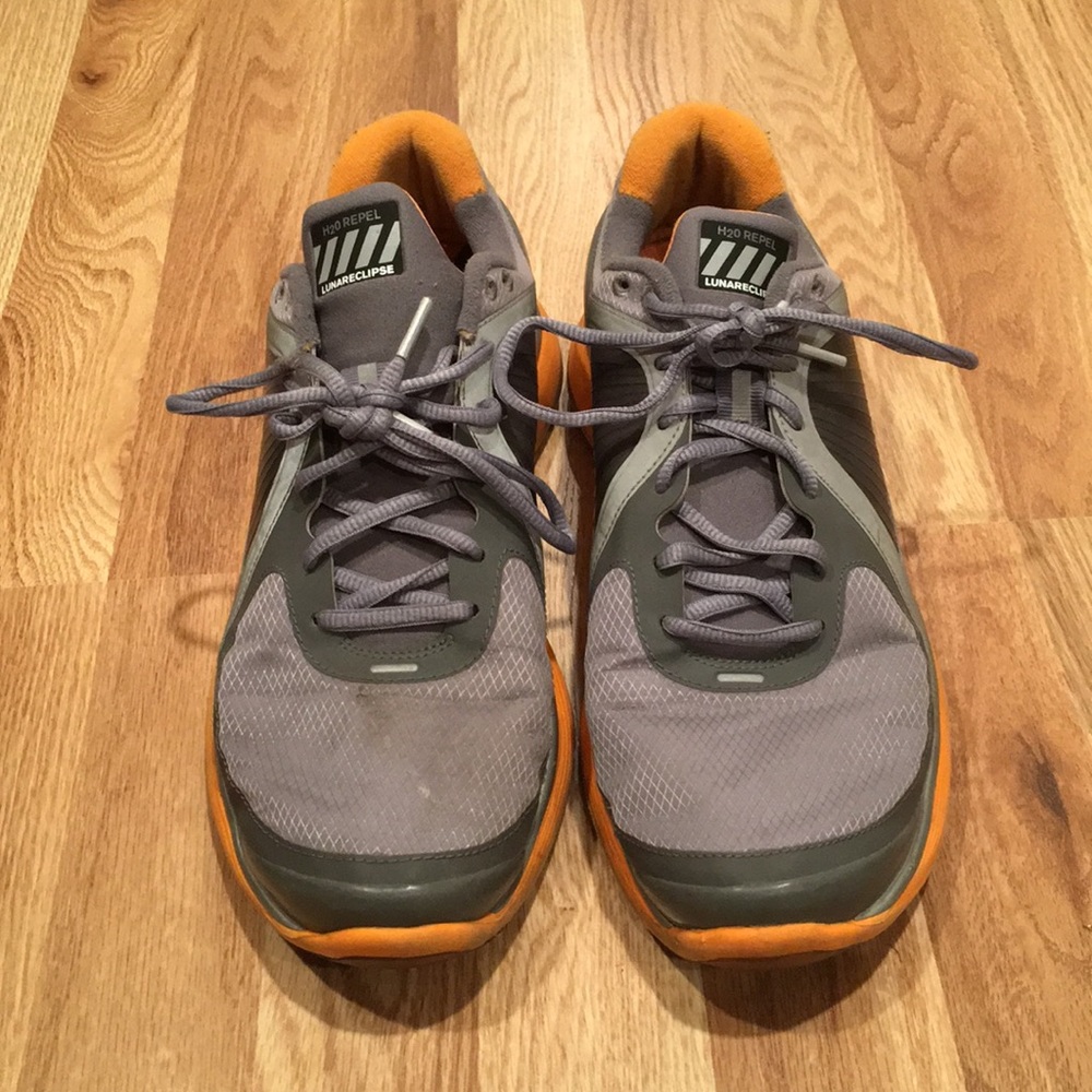 Nike Men running shoes