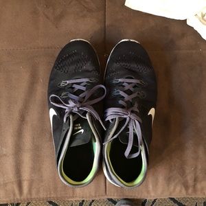 Nike free runs tr fit 5