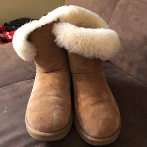 Bailey button uggs