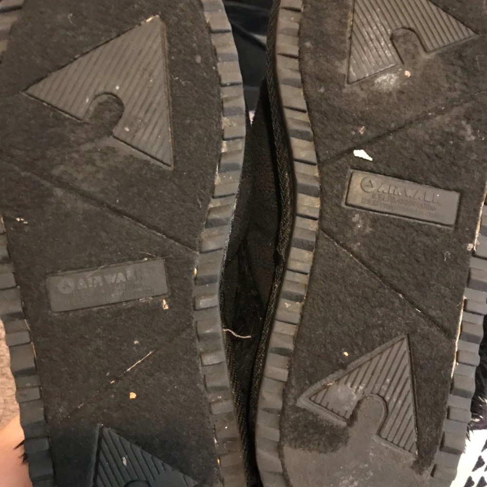 Shoes - Picture 2 of 2