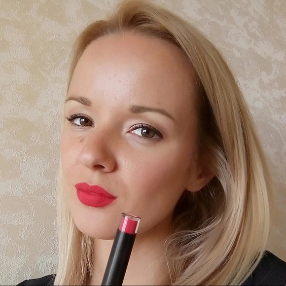 "In Living Color" - Picture 4 of 6